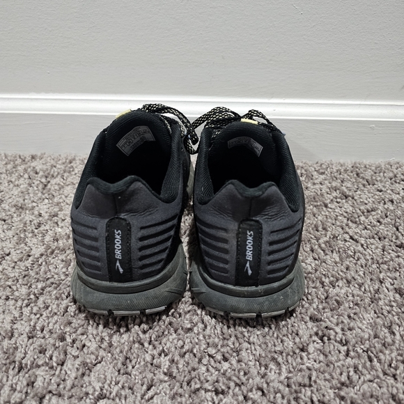 Brooks Women Anthem 5 Size 7 Running Sneakers - Picture 4 of 9